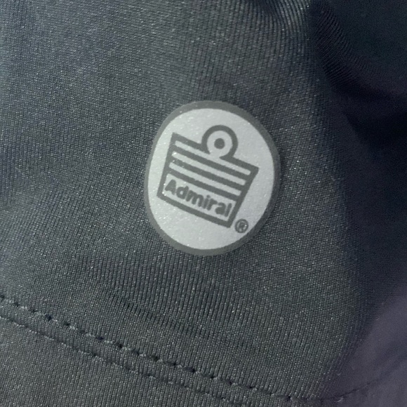 Admiral running top - Picture 3 of 9